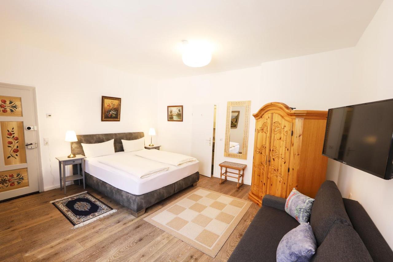 Hotel Garni "Zum Engel" Oberguenzburg Eksteriør bilde