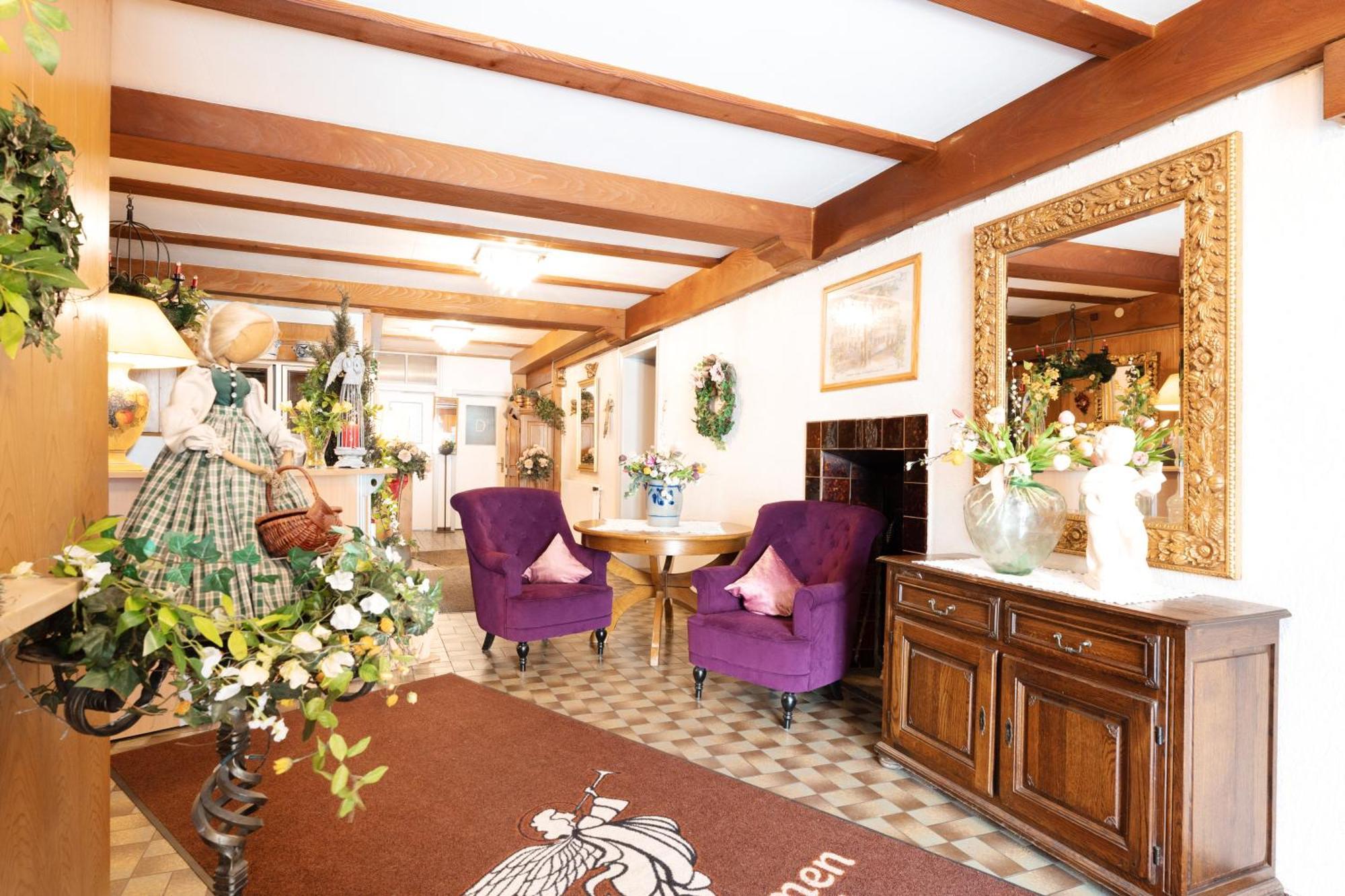 Hotel Garni "Zum Engel" Oberguenzburg Eksteriør bilde