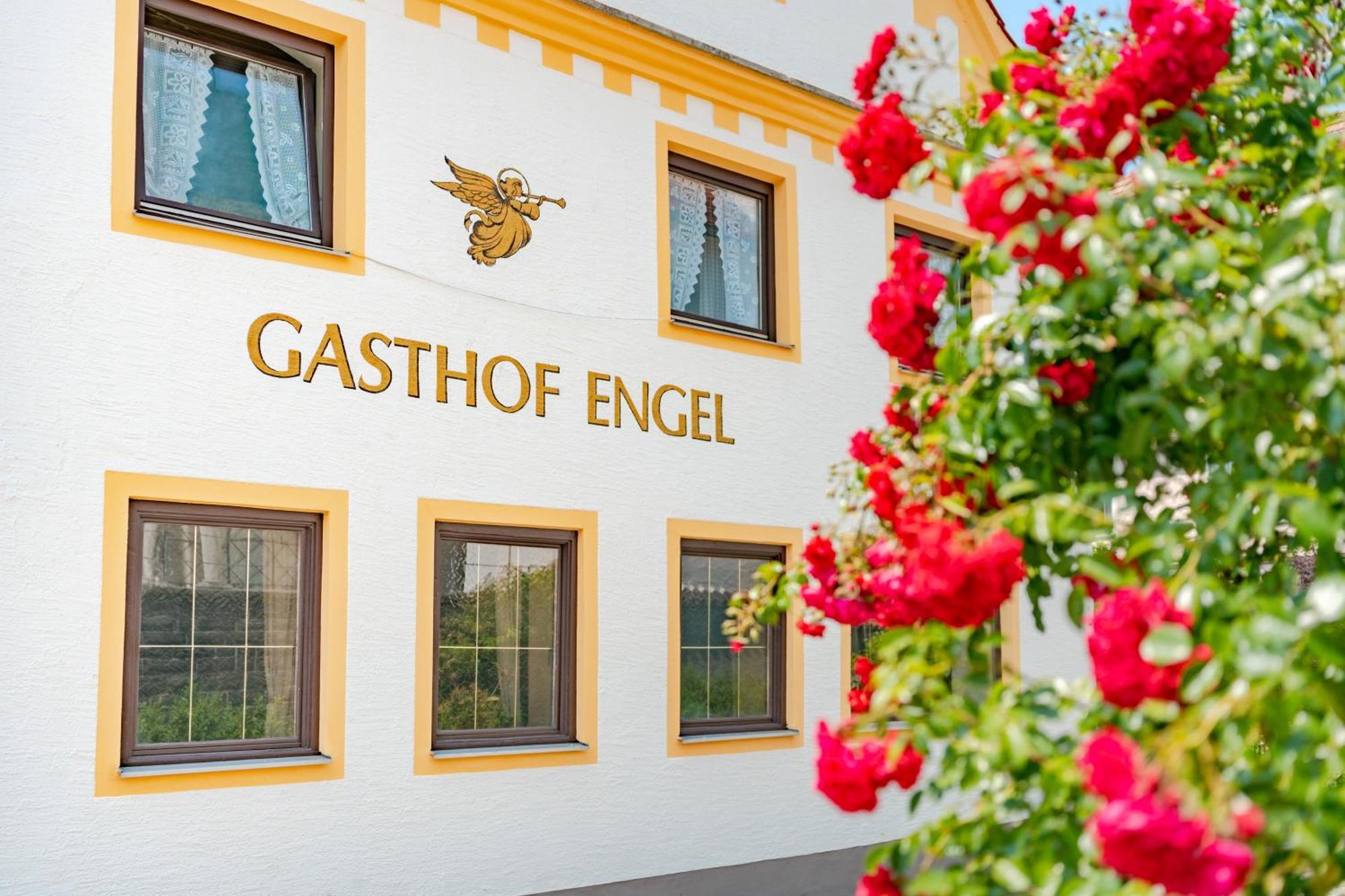 Hotel Garni "Zum Engel" Oberguenzburg Eksteriør bilde